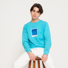 Carica l&#39;immagine nel visualizzatore di Gallery, &quot;Shades Of Sea&quot; Crewneck
